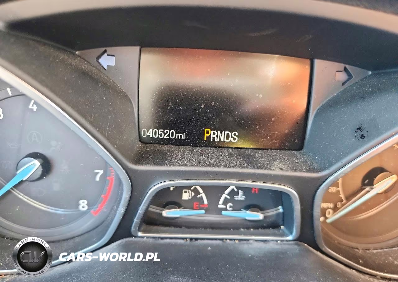 2017 Ford Focus Se VIN:1FADP3FEXHL256597 - 9