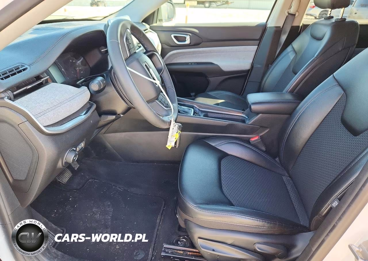 2022 Jeep Compass Latitude VIN:3C4NJCBBXNT182545 - 7