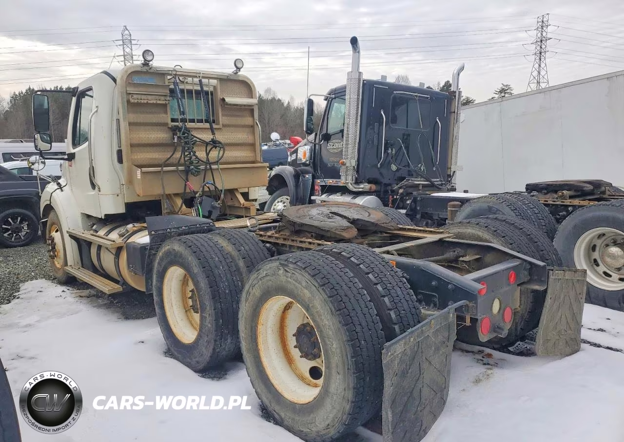 2014 Freightliner Business Class M2 Semi Truck VIN:1FUJC5DV7EHFV9242 - 3