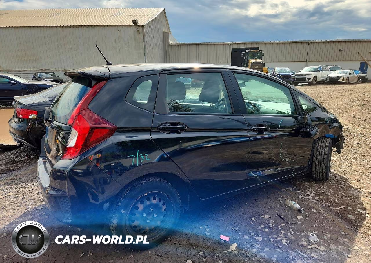 2017 Honda Fit Lx VIN:3HGGK5H58HM711168 - 3