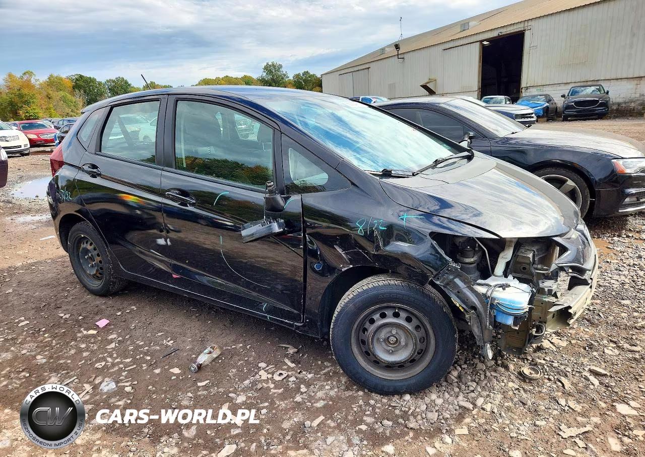 2017 Honda Fit Lx VIN:3HGGK5H58HM711168 - 4