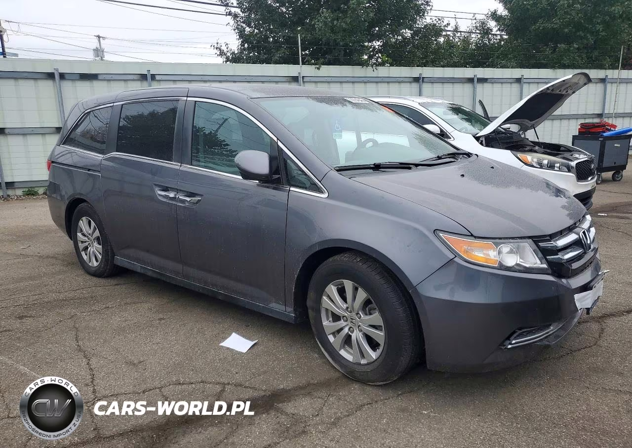 2016 Honda Odyssey Se VIN:5FNRL5H3XGB138862 - 4