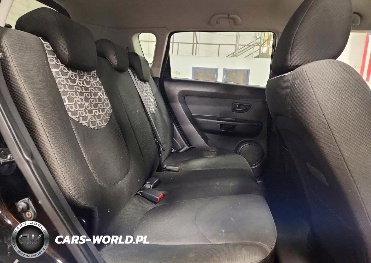2010 Kia Soul + VIN:KNDJT2A26A7060817 - 11