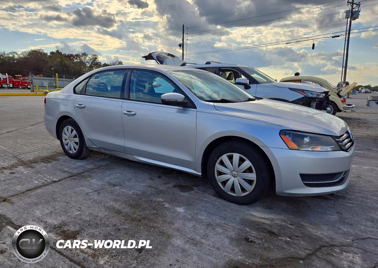 2013 Volkswagen Passat S VIN:1VWAP7A3XDC056689 - 4