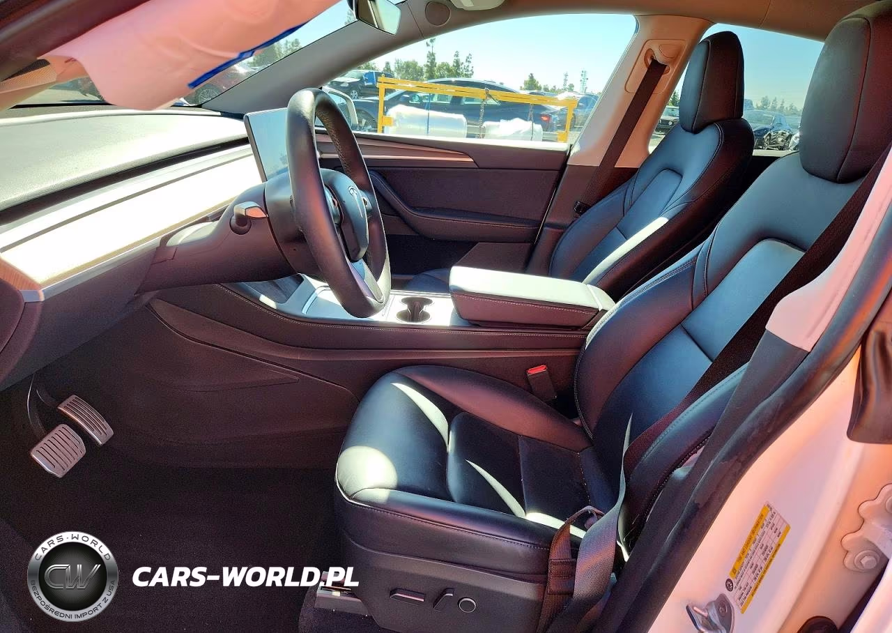 2023 Tesla Model Y VIN:7SAYGDEE0PA030105 - 7