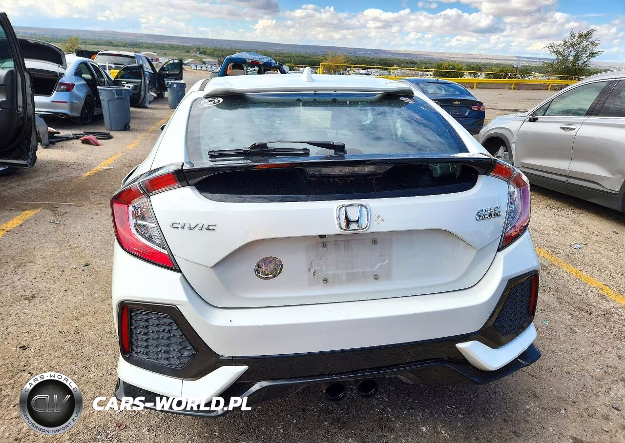 2019 Honda Civic Sport Touring VIN:SHHFK7H98KU221624 - 6
