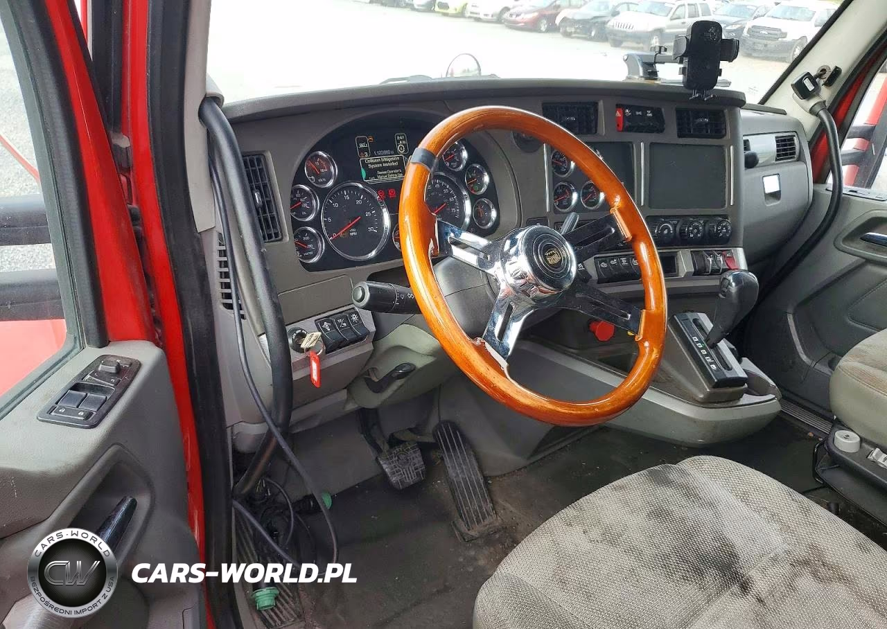 2016 Kenworth Construction T680 VIN:1XKYA49X8GJ474956 - 8