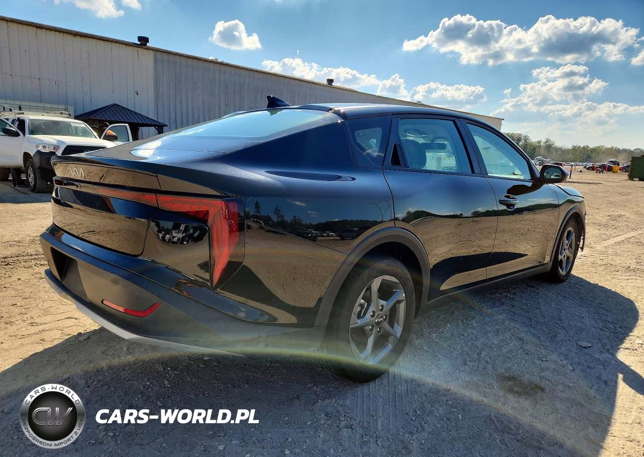 2025 Kia K4 Lxs VIN:3KPFT4DEXSE135897 - 3