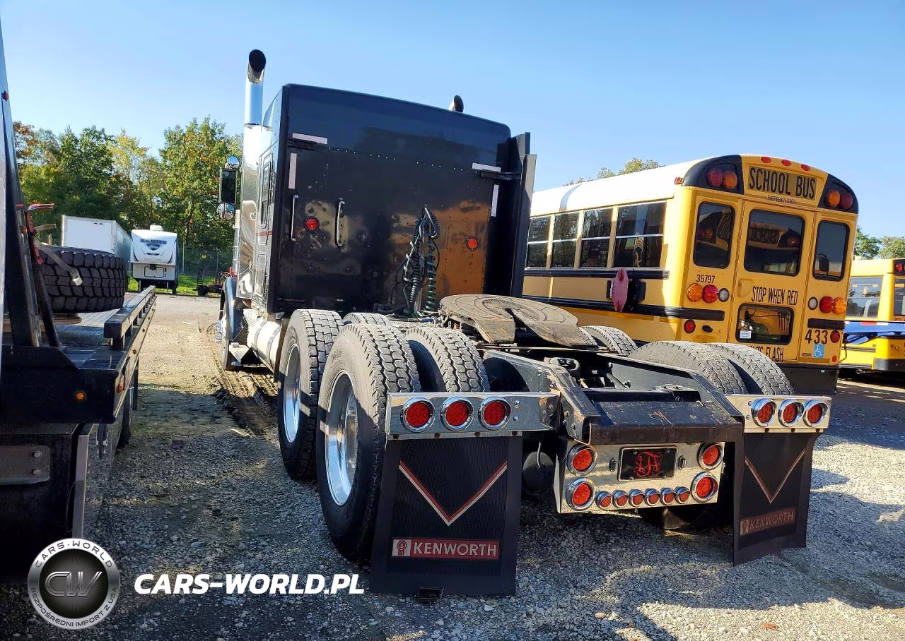 2012 Kenworth W900 Semi Truck VIN:1XKWD49X9CJ317042 - 2