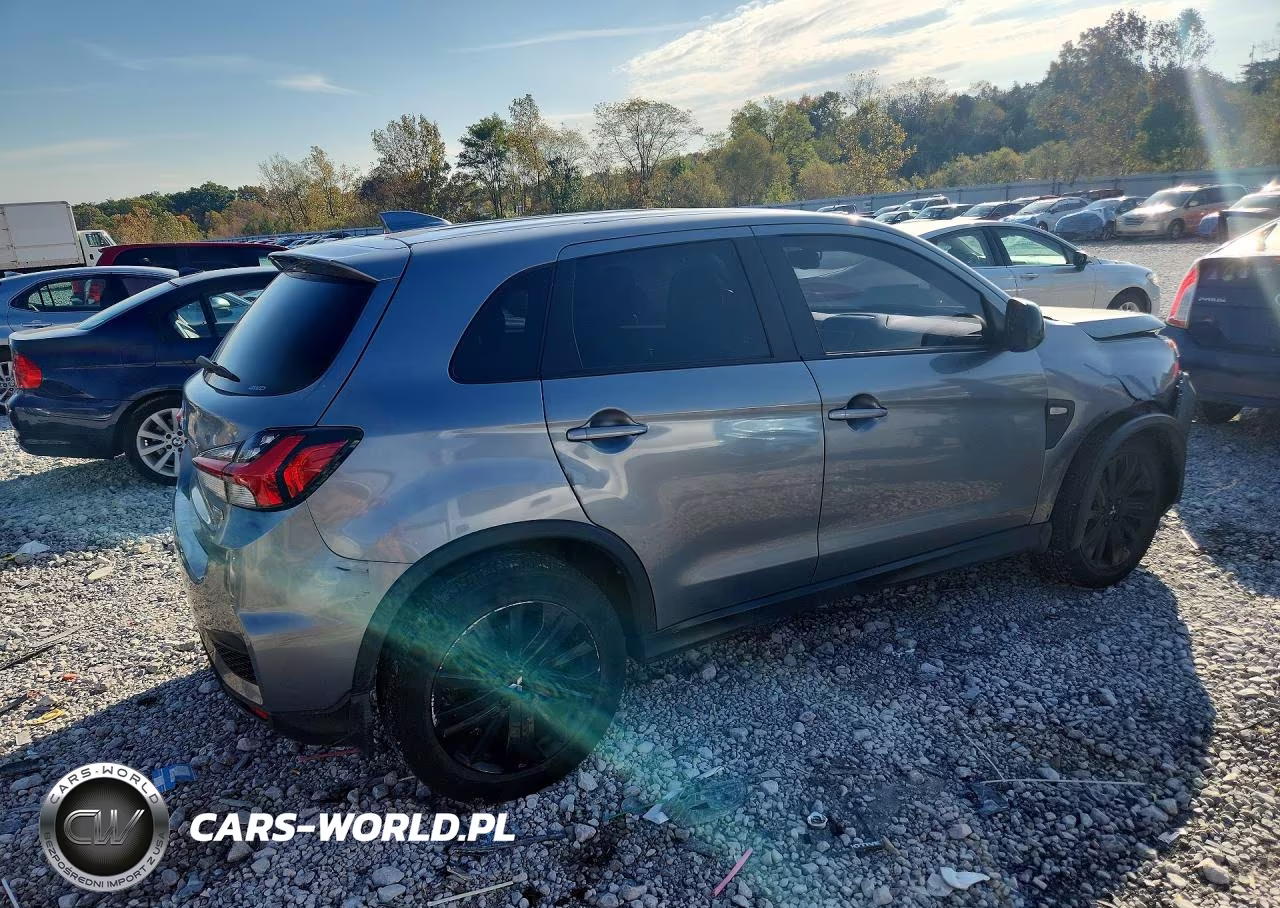 2023 Mitsubishi Outlander Sport S-Se VIN:JA4ARUAU5PU000978 - 3