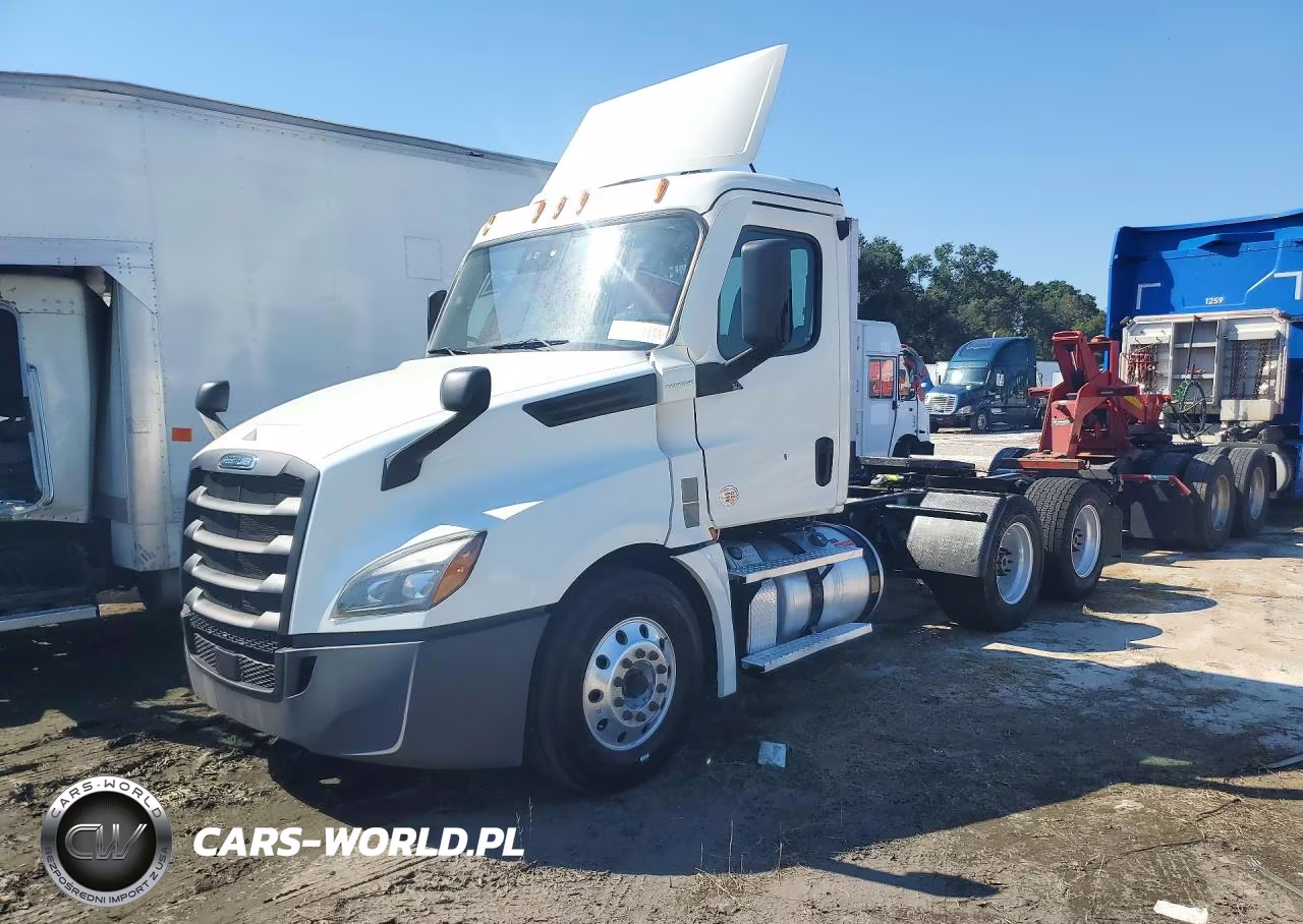 2021 Freightliner Cascadia 126 Semi Truck