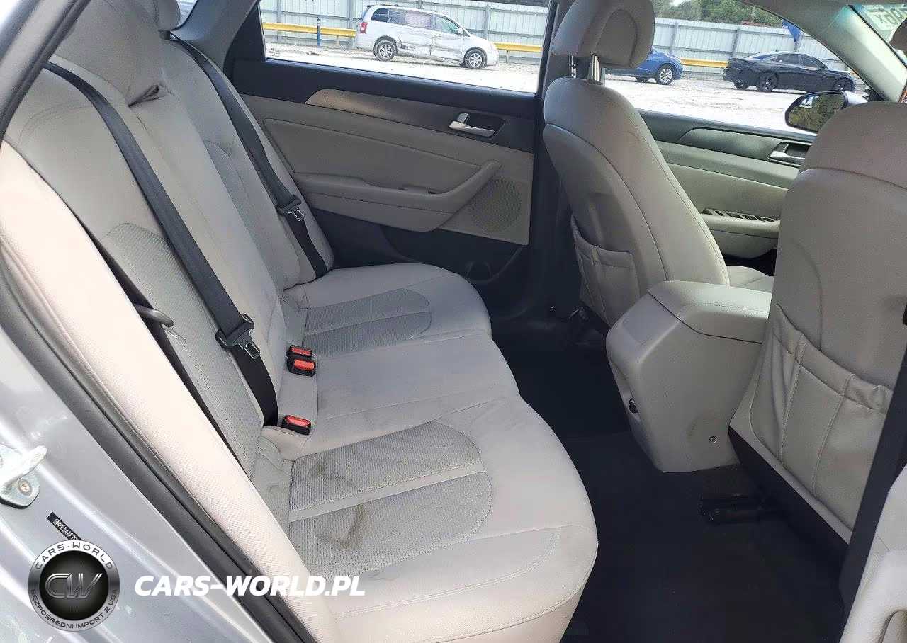 2016 Hyundai Sonata Sport VIN:5NPE34AF7GH374352 - 10