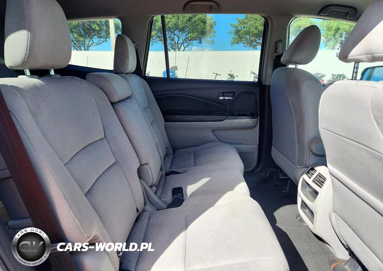 2019 Honda Pilot Lx VIN:5FNYF5H14KB045460 - 10