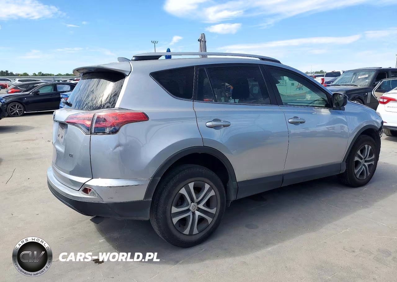 2018 Toyota Rav4 Le VIN:JTMZFREV0JD124830 - 3