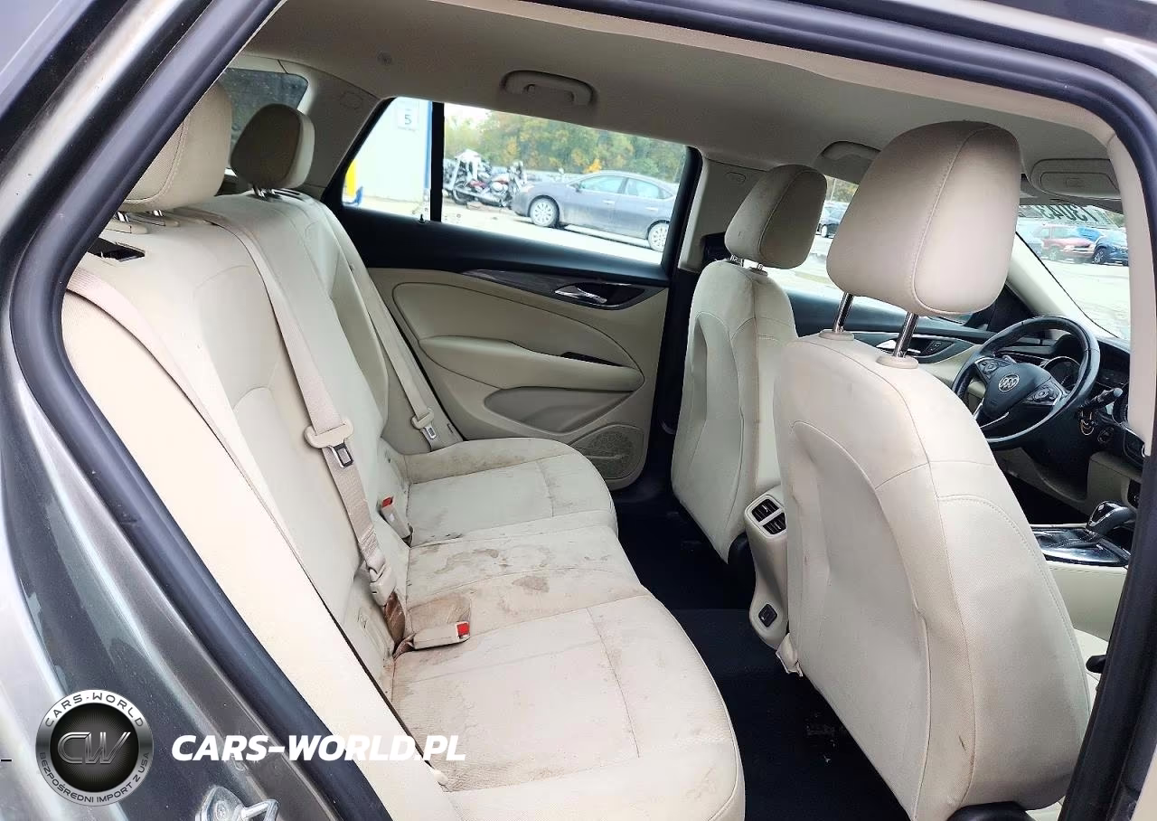 2018 Buick Regal Tourx Preferred VIN:W04GU8SX6J1142287 - 10