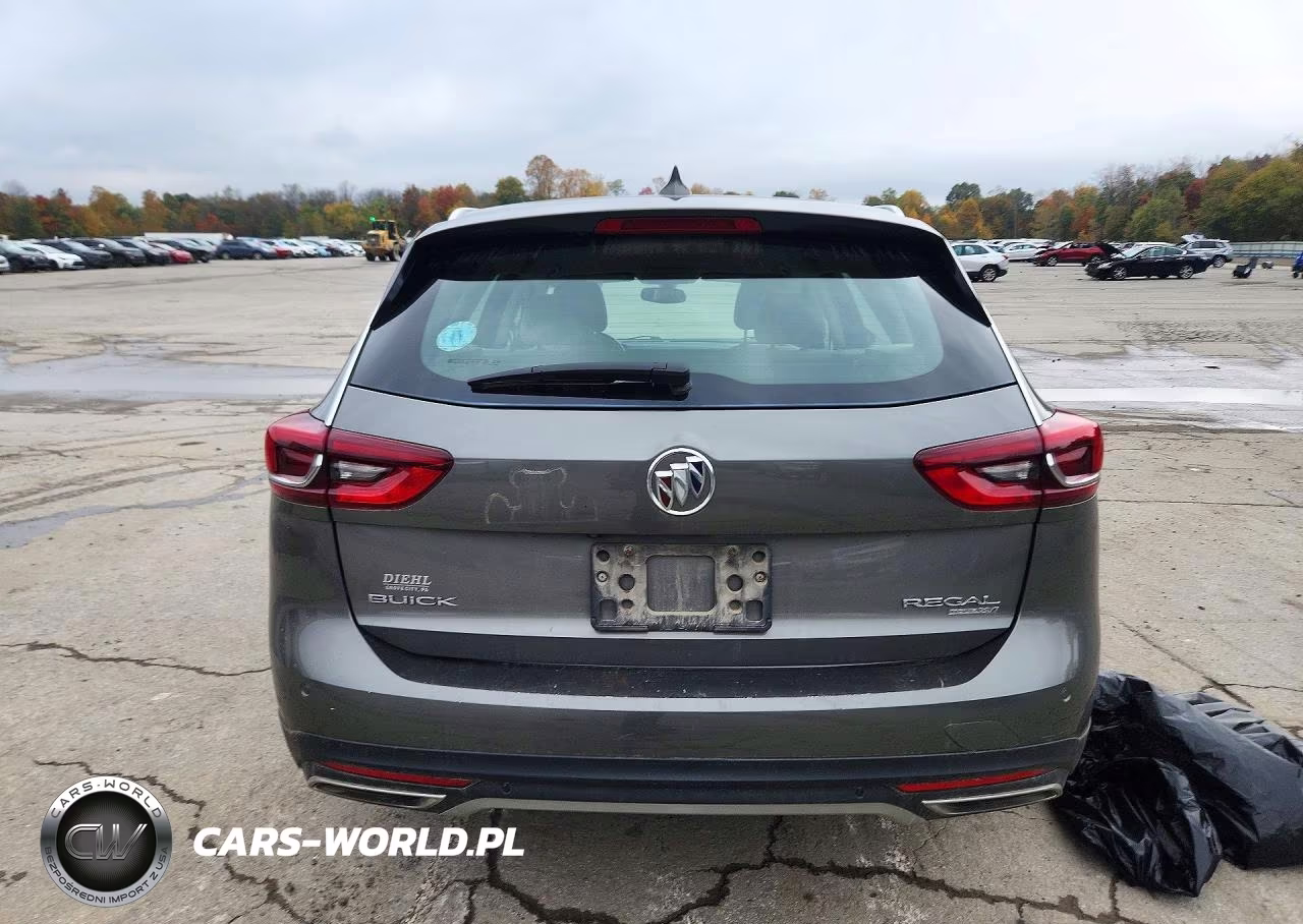 2018 Buick Regal Tourx Preferred VIN:W04GU8SX6J1142287 - 6