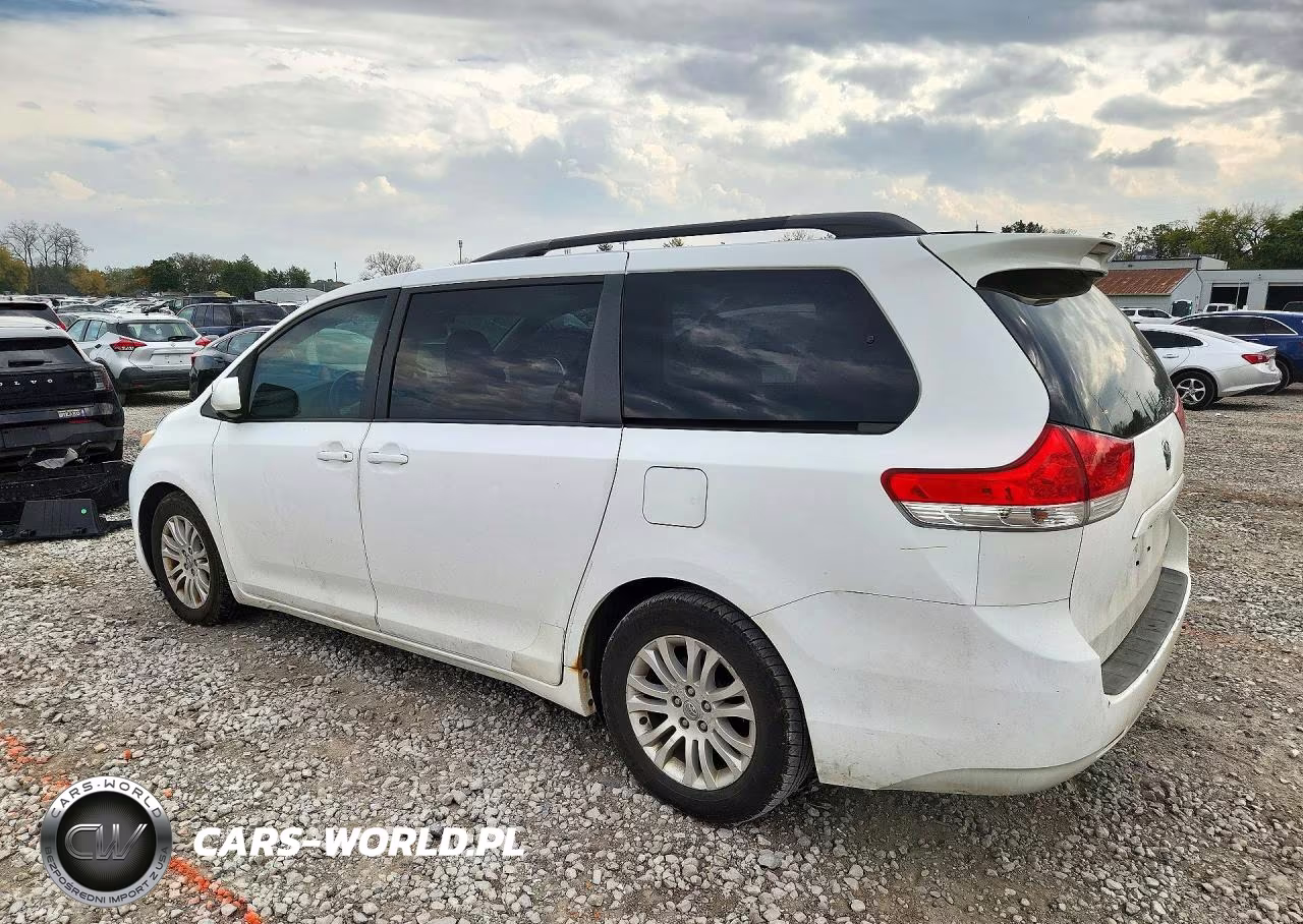 2011 Toyota Sienna Xle 8-Passenger VIN:5TDYK3DC3BS147092 - 2