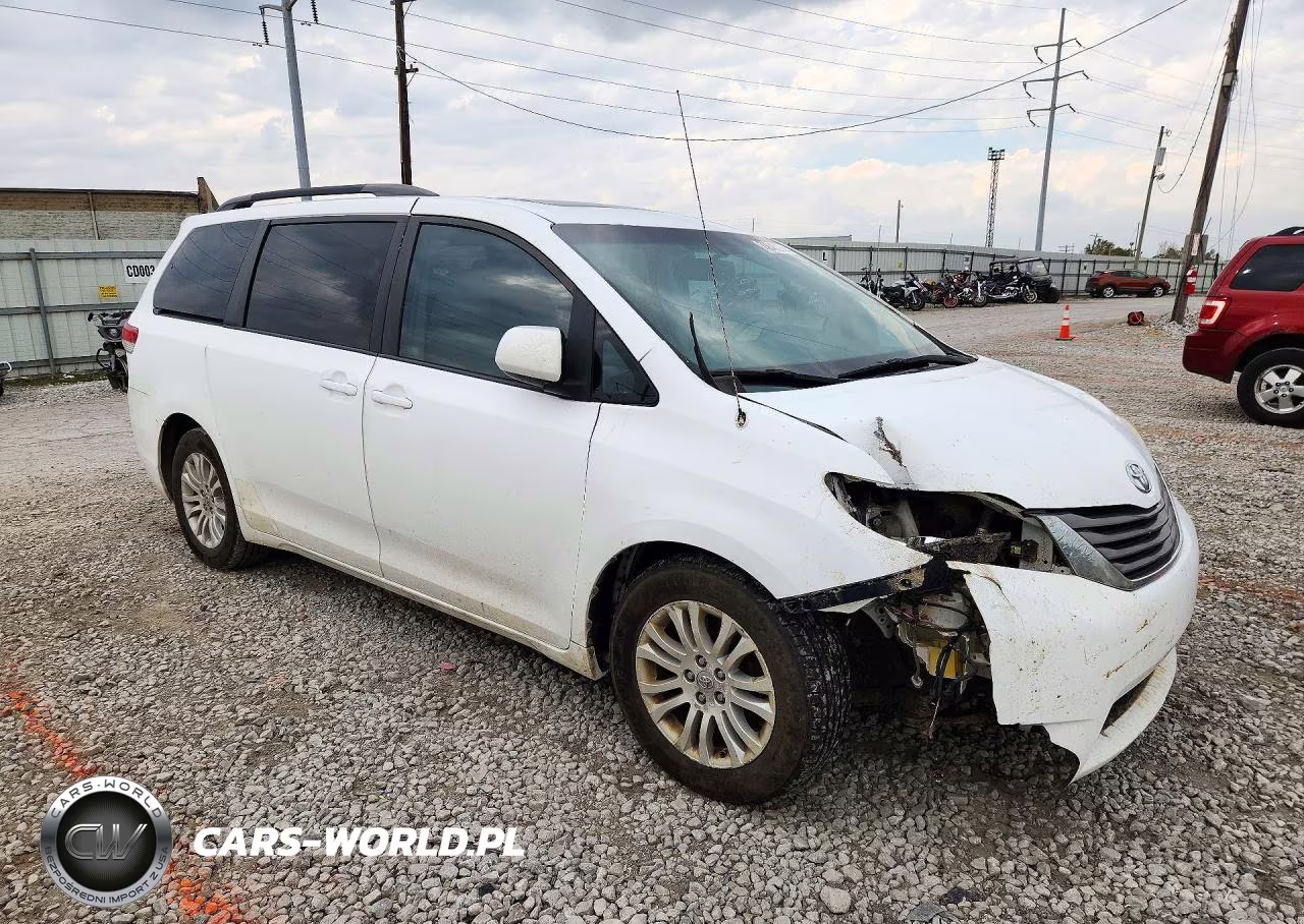 2011 Toyota Sienna Xle 8-Passenger VIN:5TDYK3DC3BS147092 - 4