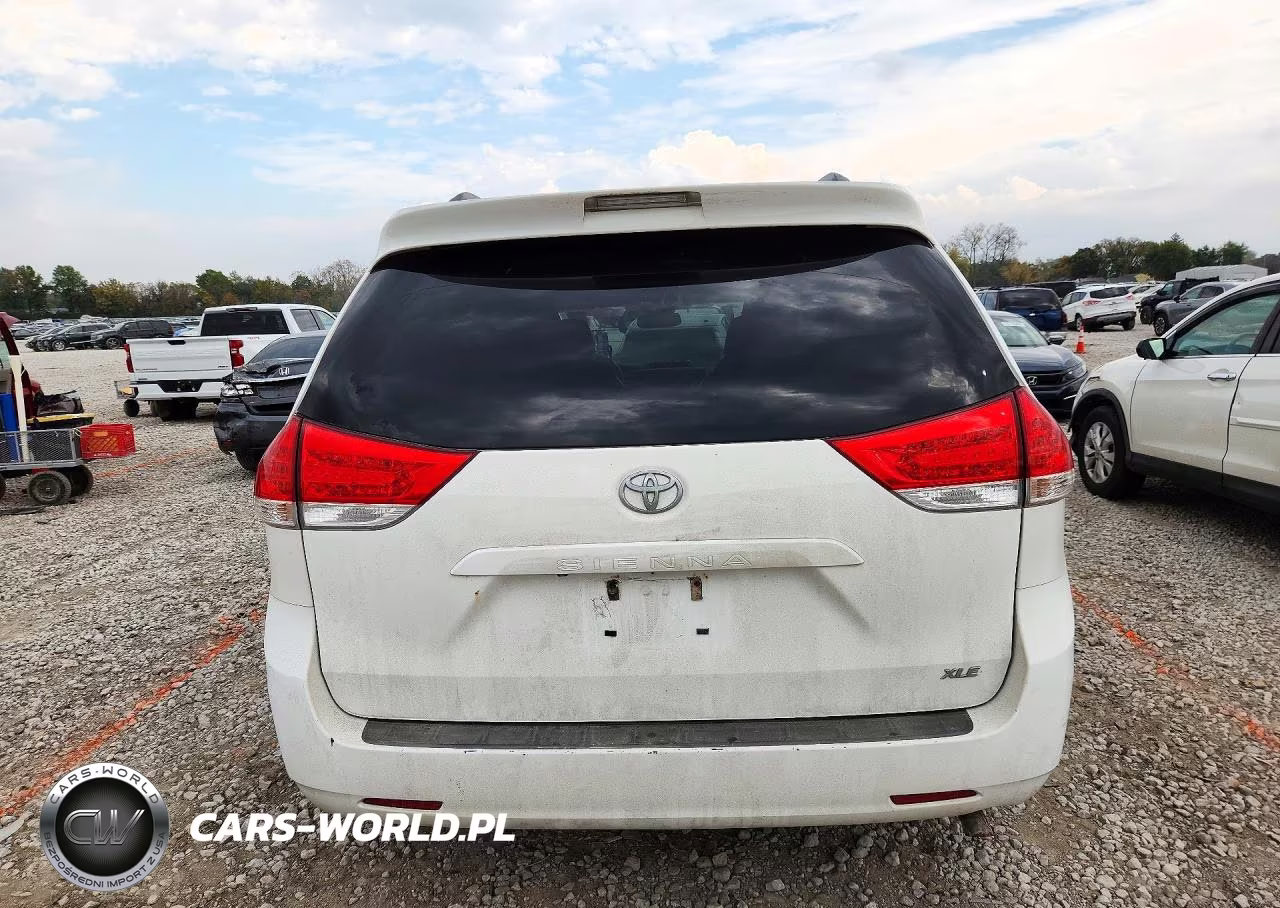 2011 Toyota Sienna Xle 8-Passenger VIN:5TDYK3DC3BS147092 - 6