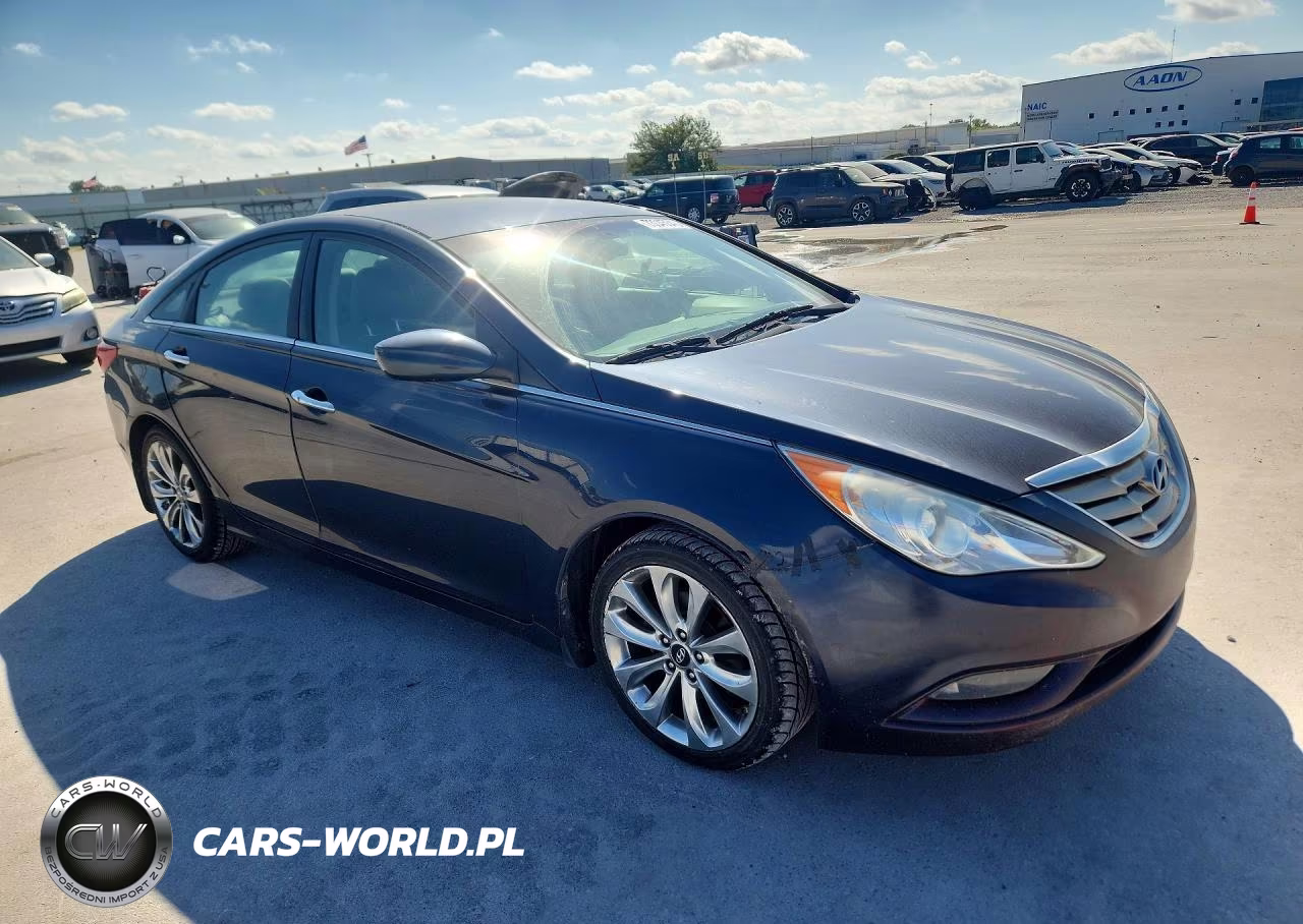 2013 Hyundai Sonata Se VIN:5NPEC4AC4DH525729 - 4