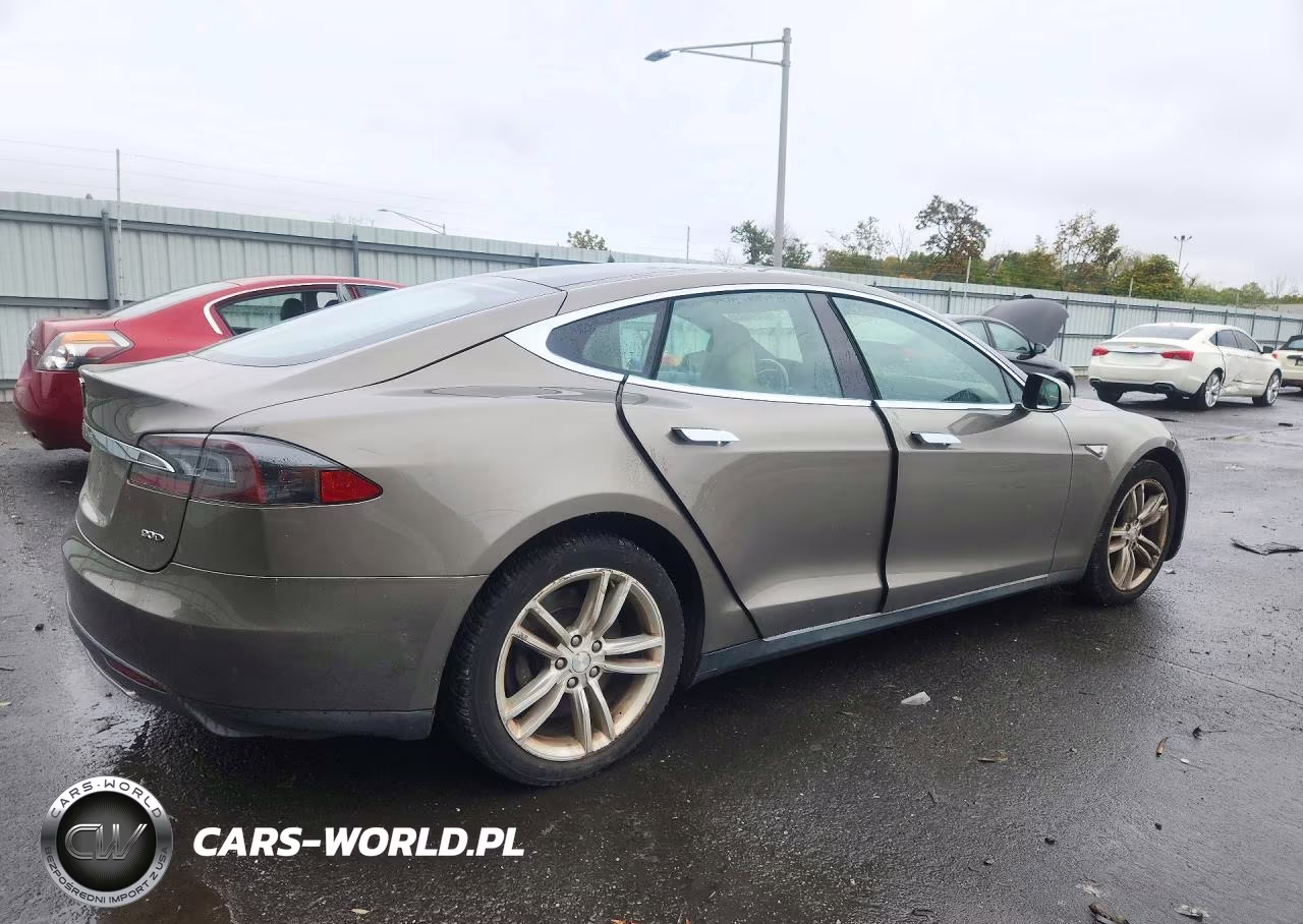 2015 Tesla Model S 90D VIN:5YJSA1V27FF097407 - 3