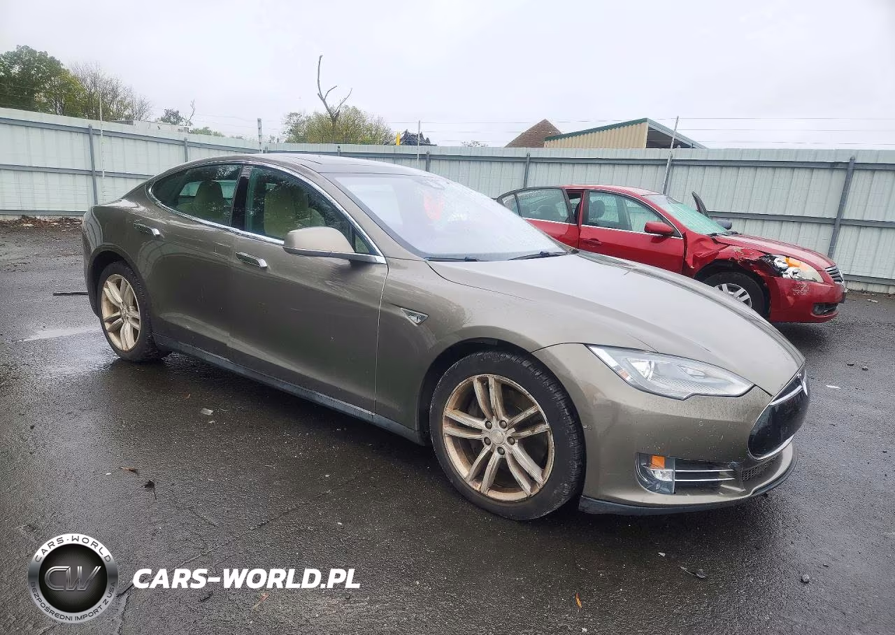 2015 Tesla Model S 90D VIN:5YJSA1V27FF097407 - 4