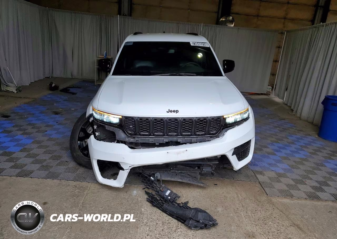 2024 Jeep Grand Cherokee Laredo VIN:1C4RJHAG7R8535016 - 5