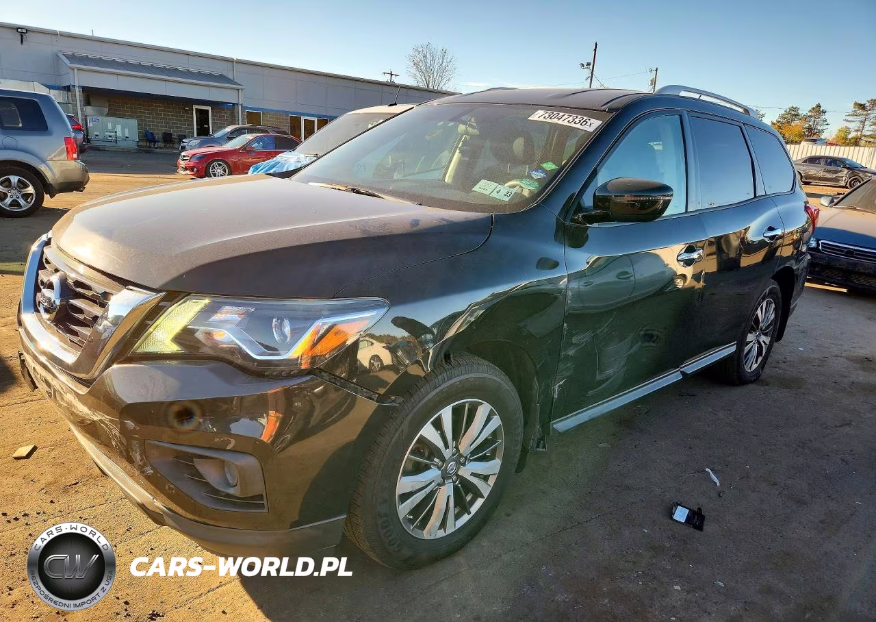 2018 Nissan Pathfinder S