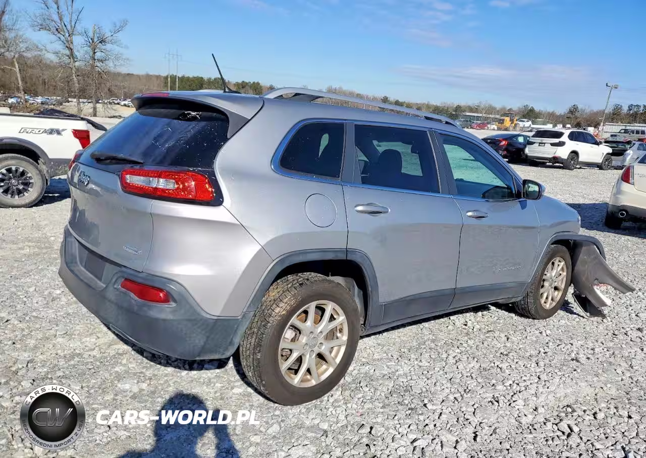2014 Jeep Cherokee Latitude VIN:1C4PJLCB8EW168774 - 3