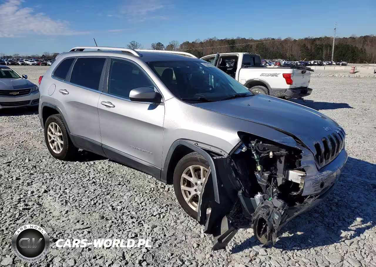2014 Jeep Cherokee Latitude VIN:1C4PJLCB8EW168774 - 4