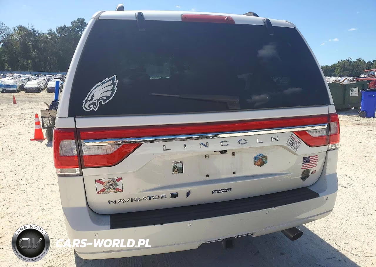 2017 Lincoln Navigator L Select VIN:5LMJJ3JT8HEL13297 - 6