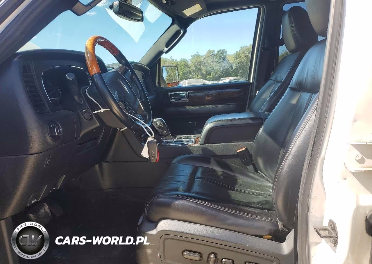 2017 Lincoln Navigator L Select VIN:5LMJJ3JT8HEL13297 - 7