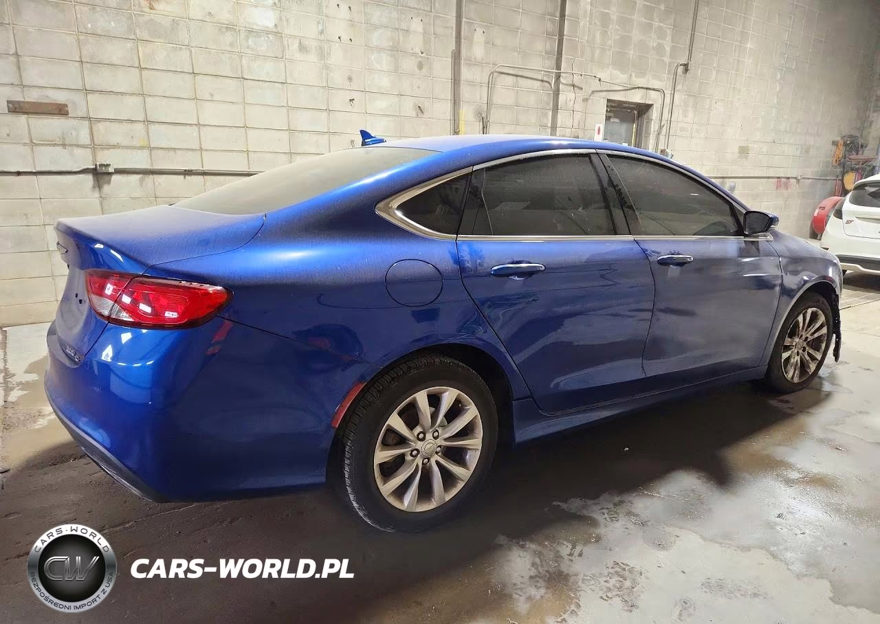2015 Chrysler 200 C VIN:1C3CCCCG1FN510386 - 3
