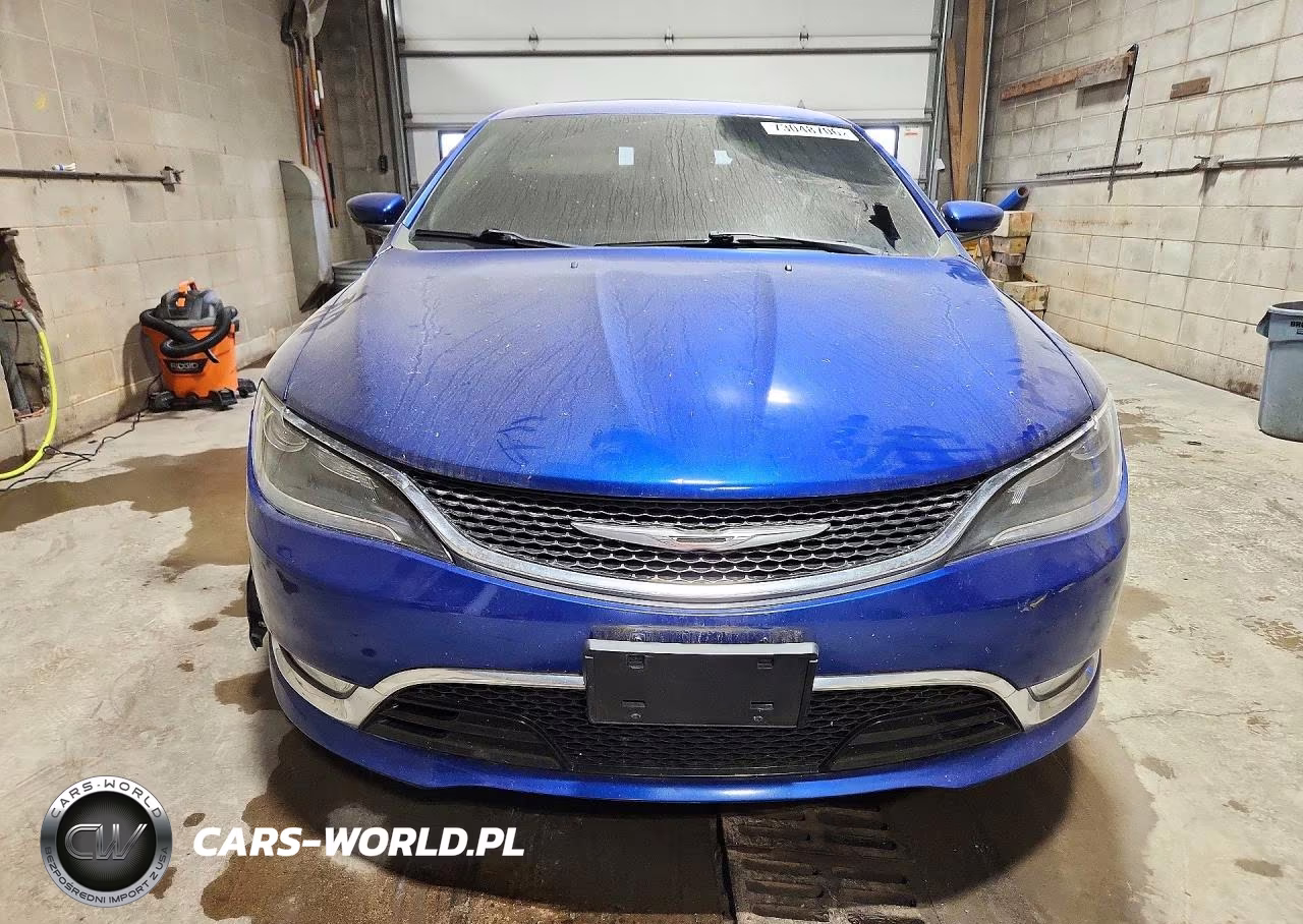 2015 Chrysler 200 C VIN:1C3CCCCG1FN510386 - 5
