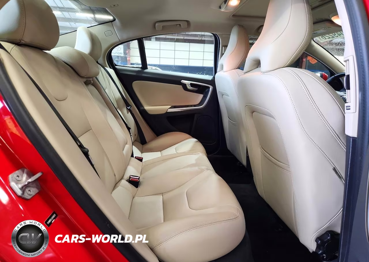 2018 Volvo S60 Dynamic VIN:YV140MTL0J2466008 - 10