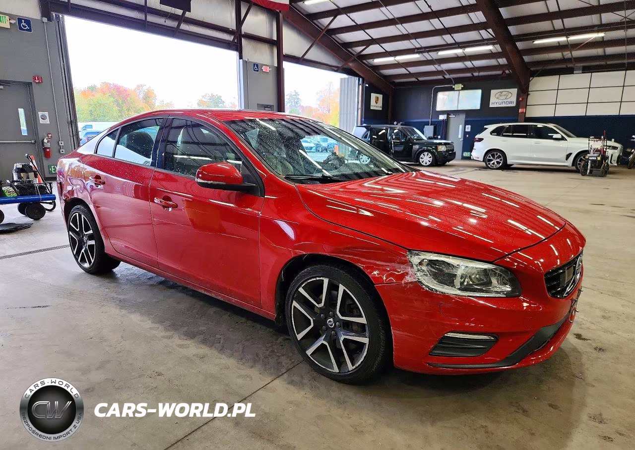 2018 Volvo S60 Dynamic VIN:YV140MTL0J2466008 - 4