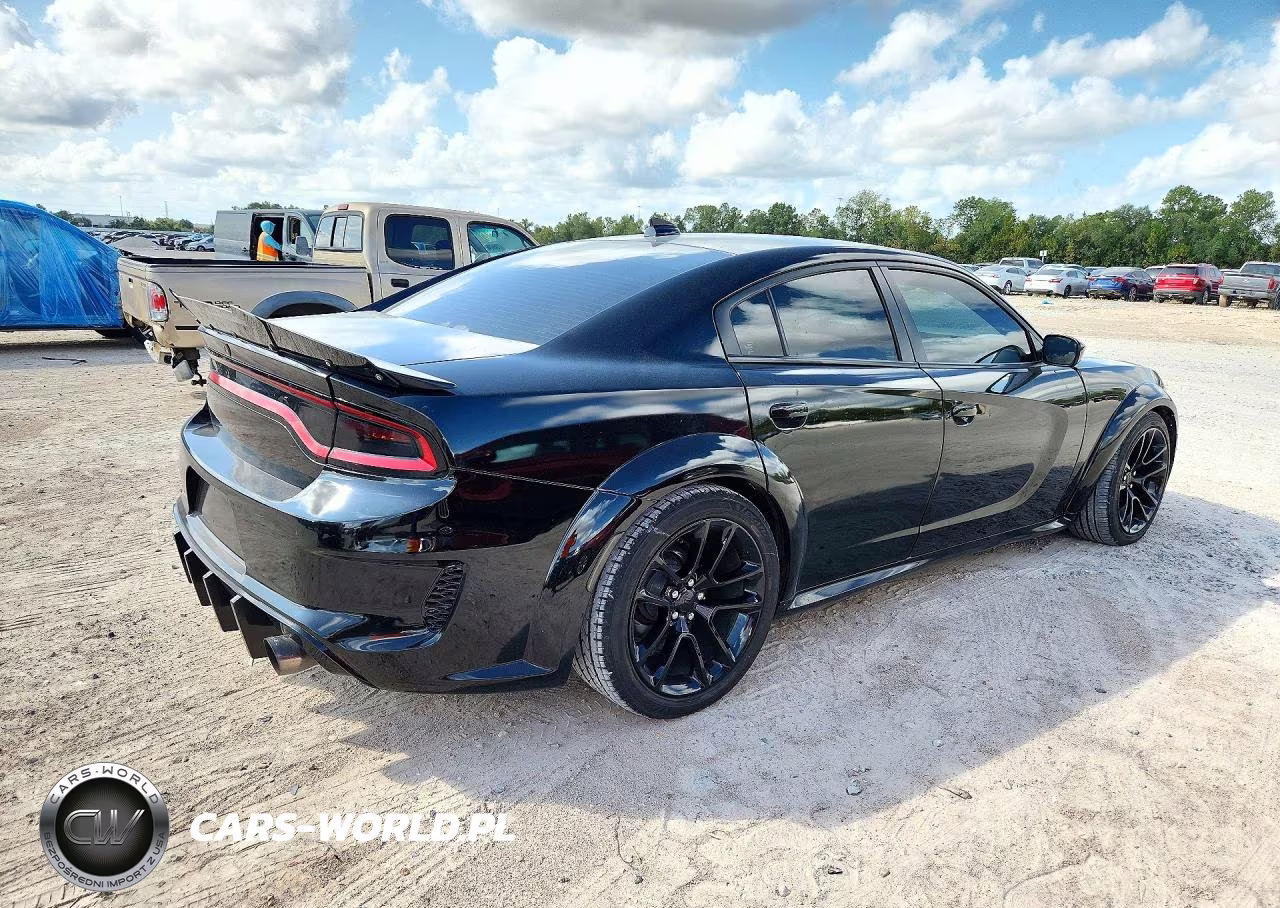 2020 Dodge Charger Scat Pack VIN:2C3CDXGJ0LH252098 - 3