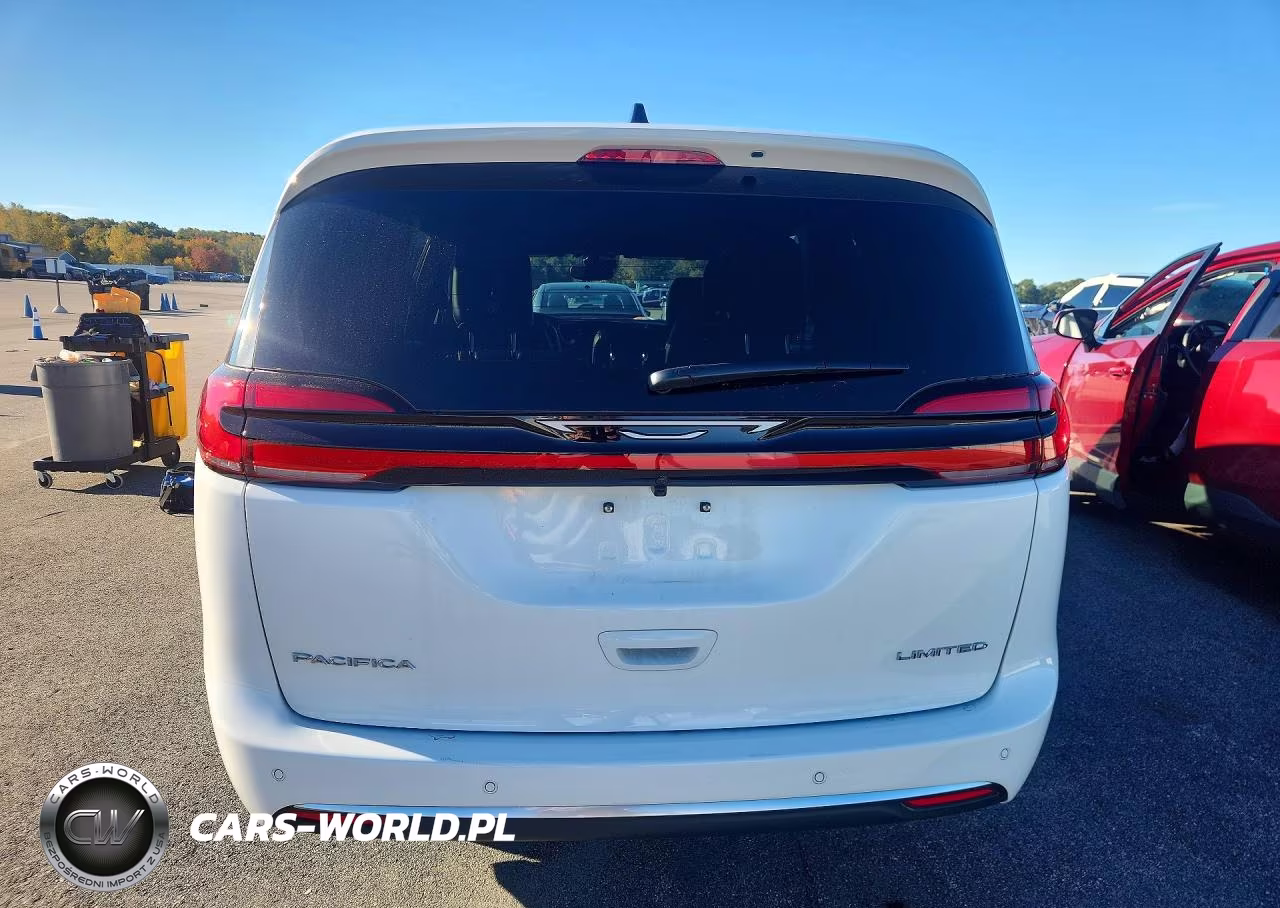 2027 Chrysler Pacifica Limited VIN:2C4RC1GGXVR594858 - 6