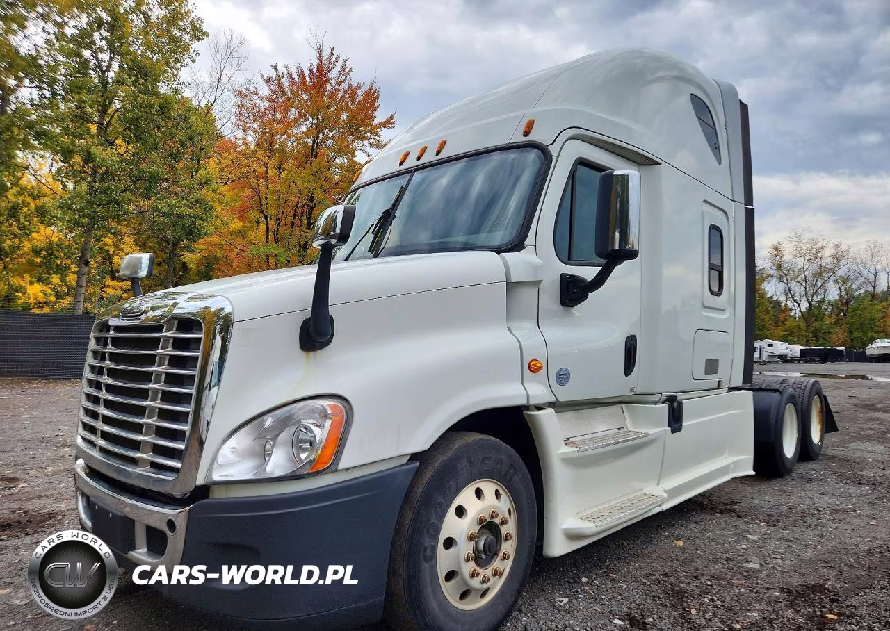 2015 Freightliner Cascadia Semi Truck VIN:3AKJGLBG4FSGK0126 - 1