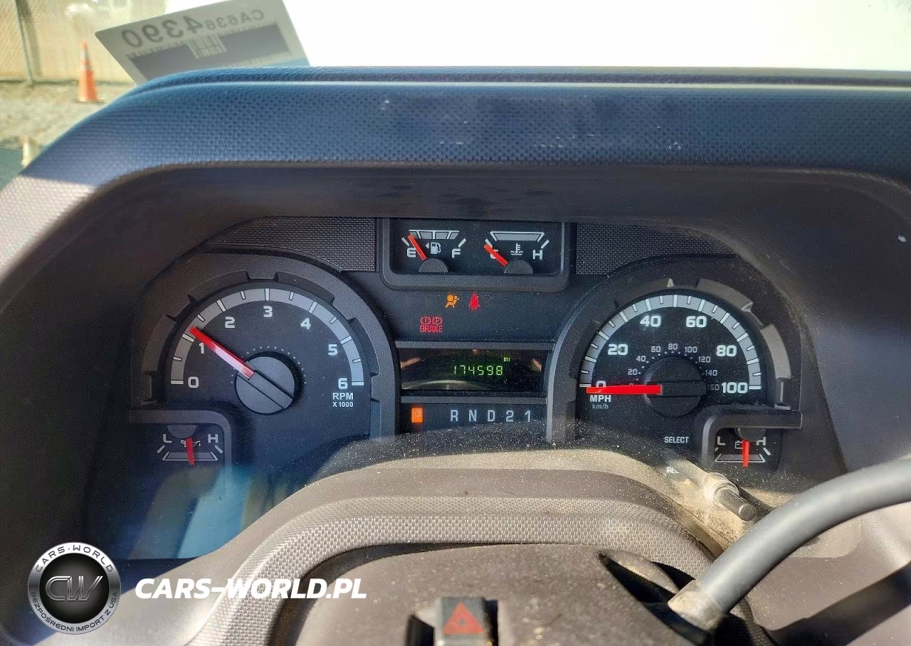2010 Ford Econoline E250 Van VIN:1FTNE2EW2ADA24892 - 9