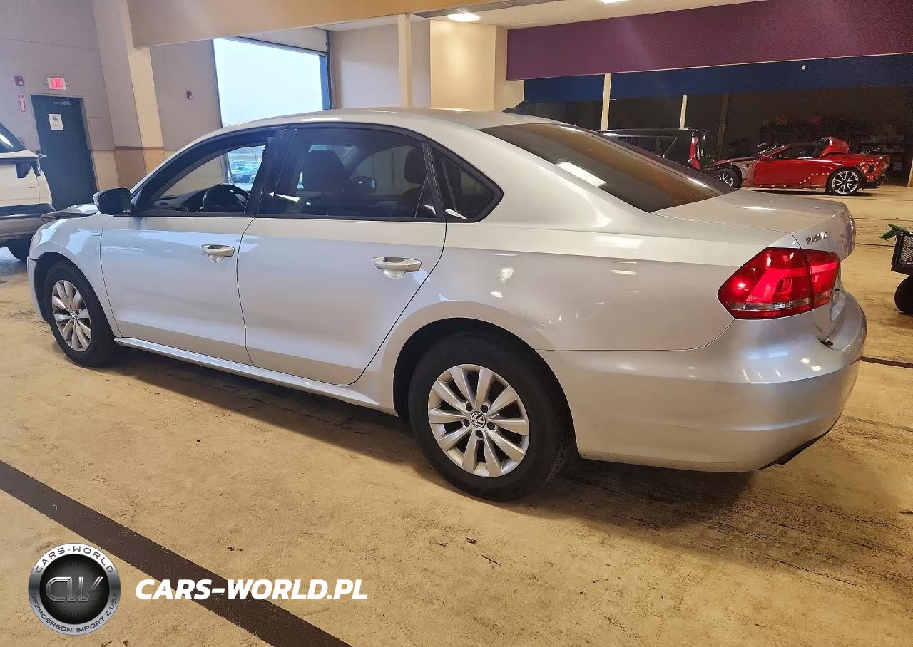 2015 Volkswagen Passat S VIN:1VWAT7A30FC028883 - 2