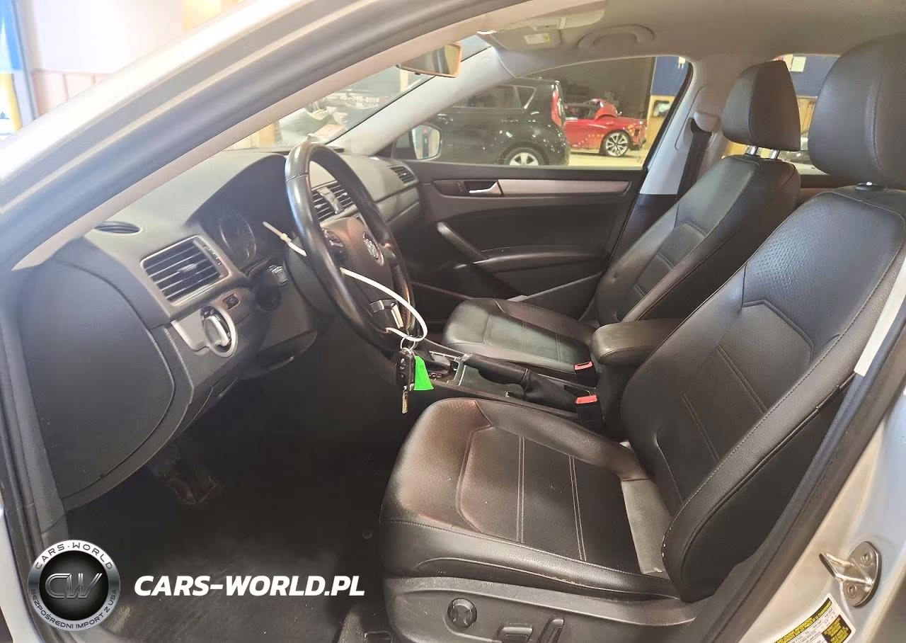 2015 Volkswagen Passat S VIN:1VWAT7A30FC028883 - 7