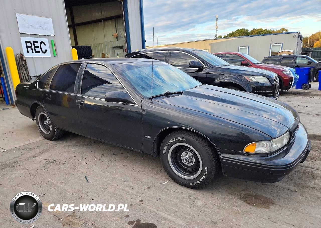 1995 Chevrolet Caprice - Impala Classic Ss VIN:1G1BL52P3SR145306 - 4