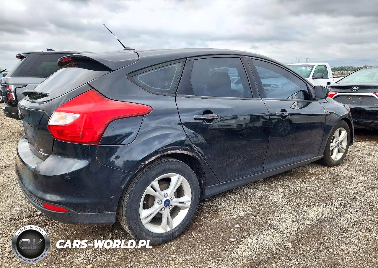 2014 Ford Focus Se VIN:1FADP3K26EL314468 - 3