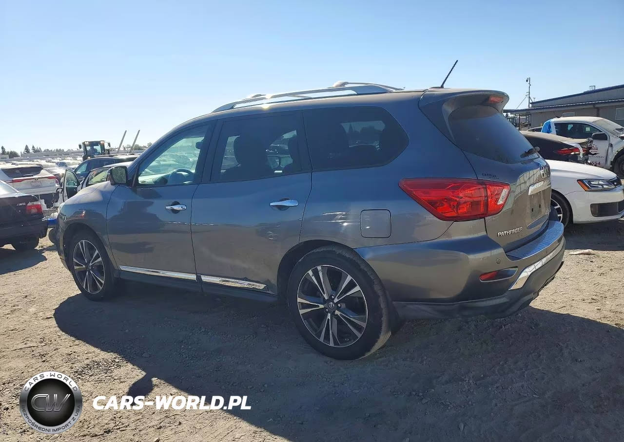 2017 Nissan Pathfinder Platinum VIN:5N1DR2MN7HC630449 - 2