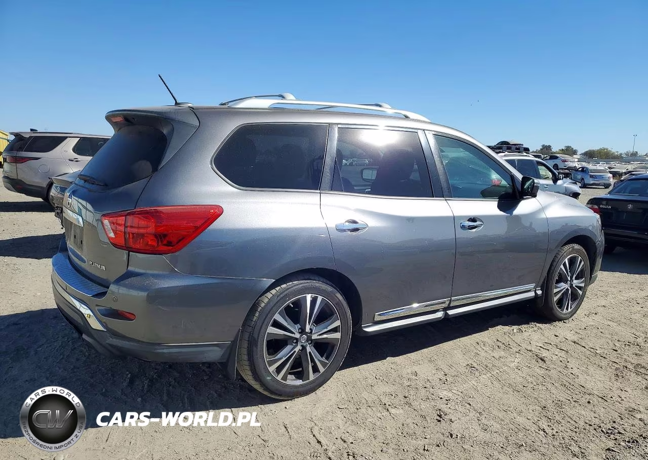 2017 Nissan Pathfinder Platinum VIN:5N1DR2MN7HC630449 - 3