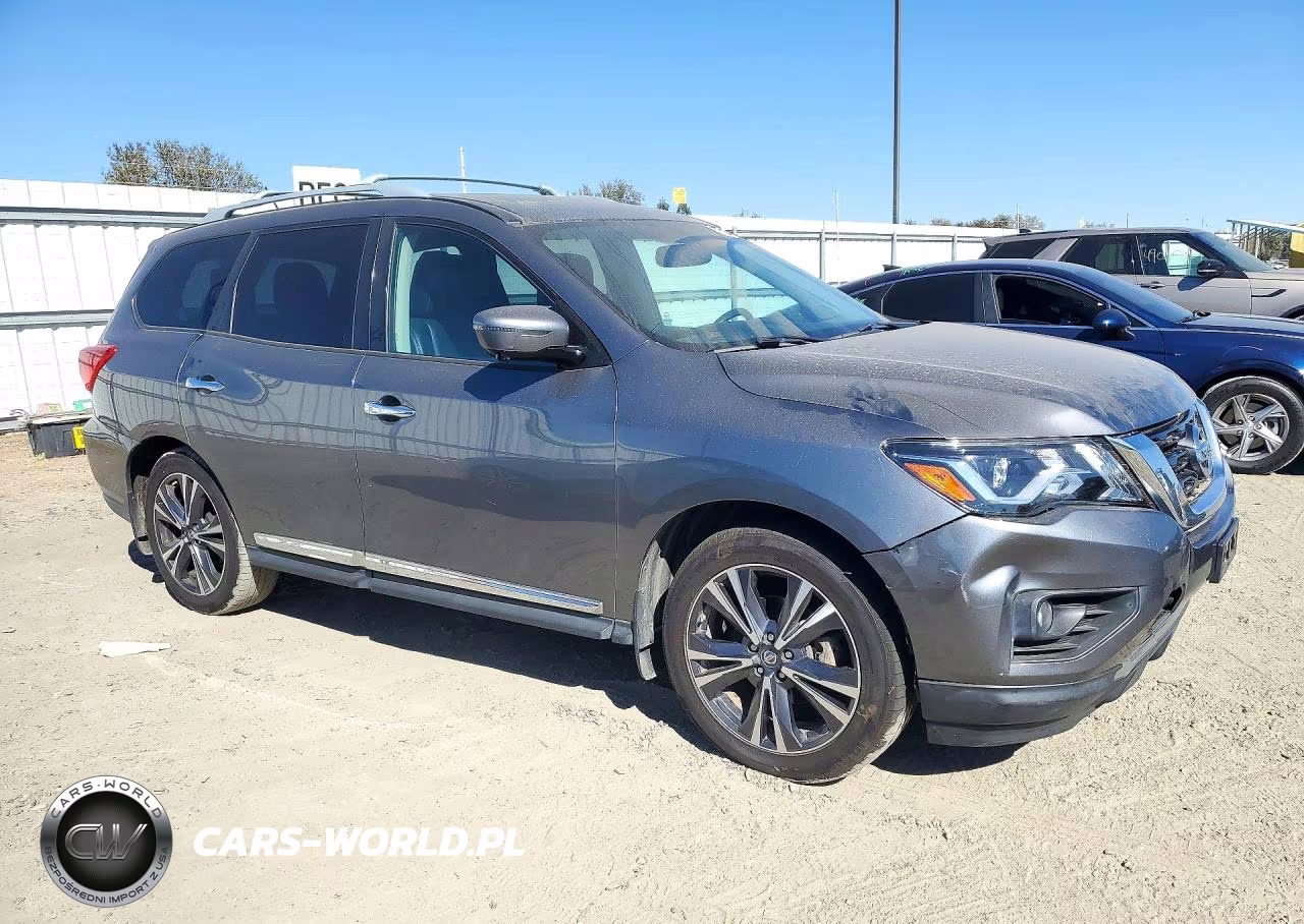 2017 Nissan Pathfinder Platinum VIN:5N1DR2MN7HC630449 - 4