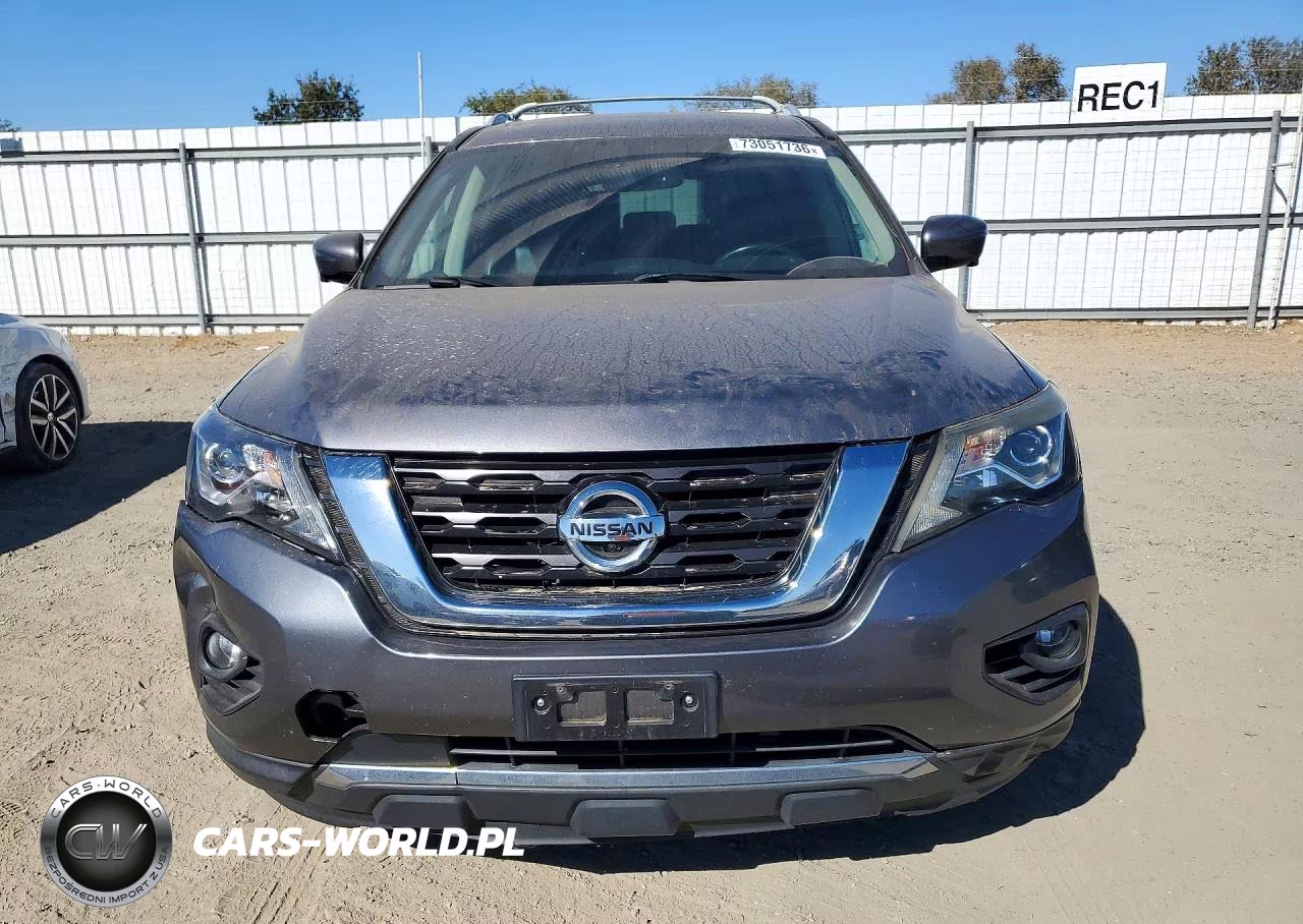 2017 Nissan Pathfinder Platinum VIN:5N1DR2MN7HC630449 - 5