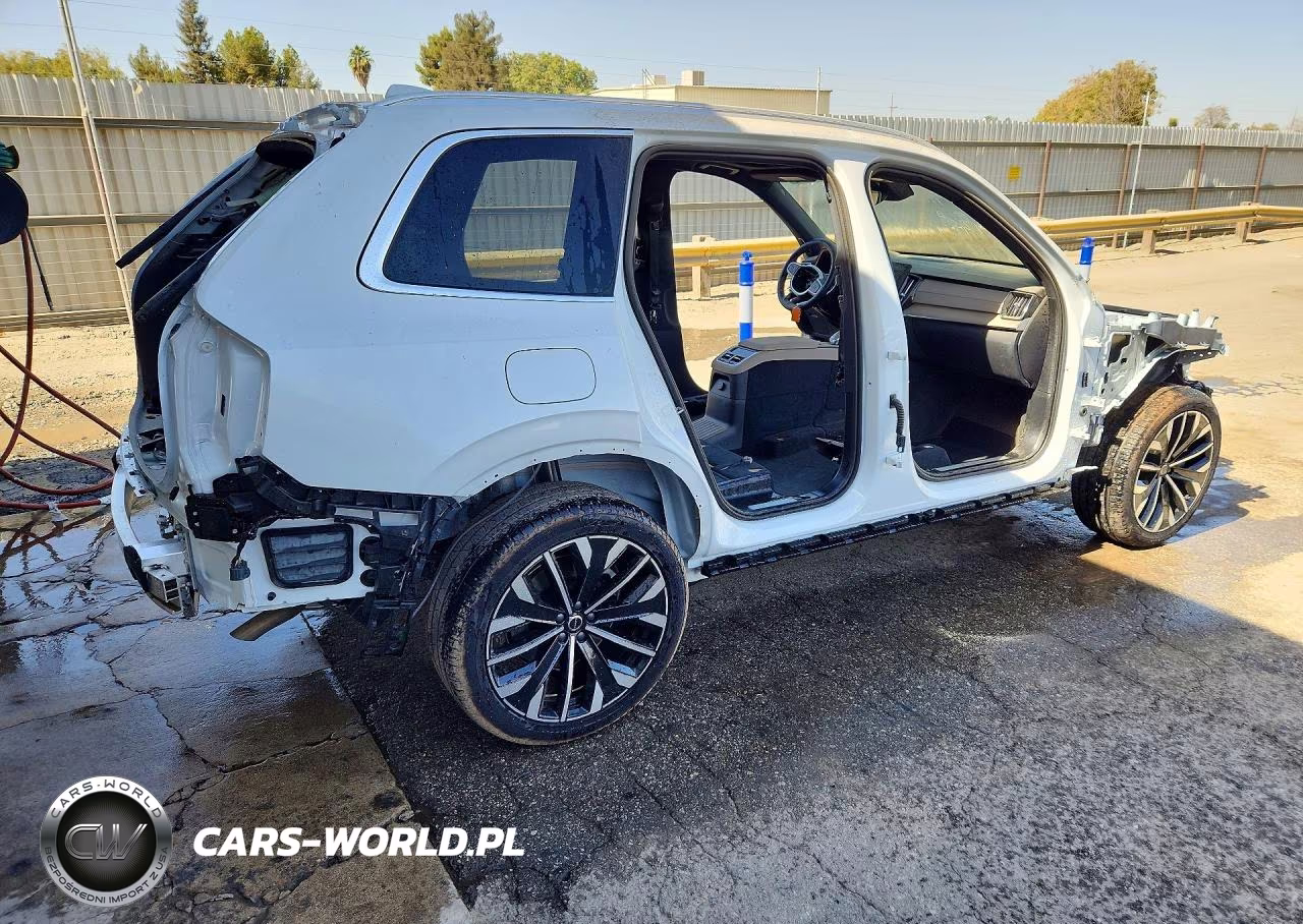 2026 Volvo Xc90 Plus VIN:YV4H60PEXT1489358 - 3