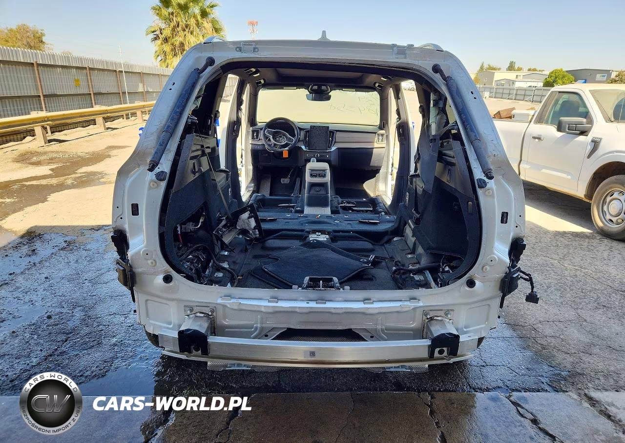 2026 Volvo Xc90 Plus VIN:YV4H60PEXT1489358 - 6